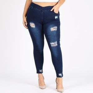 5X-6XL Distressed Denim Pull On Jeans